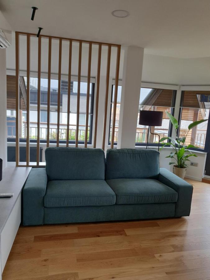Modern Top Floor Loft With Balcony Budapest Exteriör bild