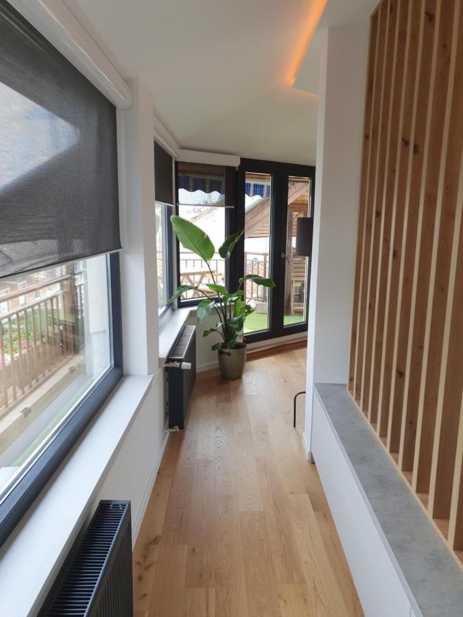 Modern Top Floor Loft With Balcony Budapest Exteriör bild