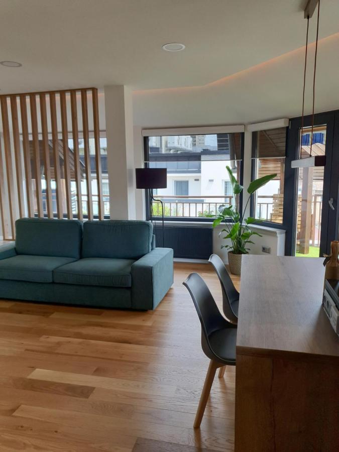 Modern Top Floor Loft With Balcony Budapest Exteriör bild