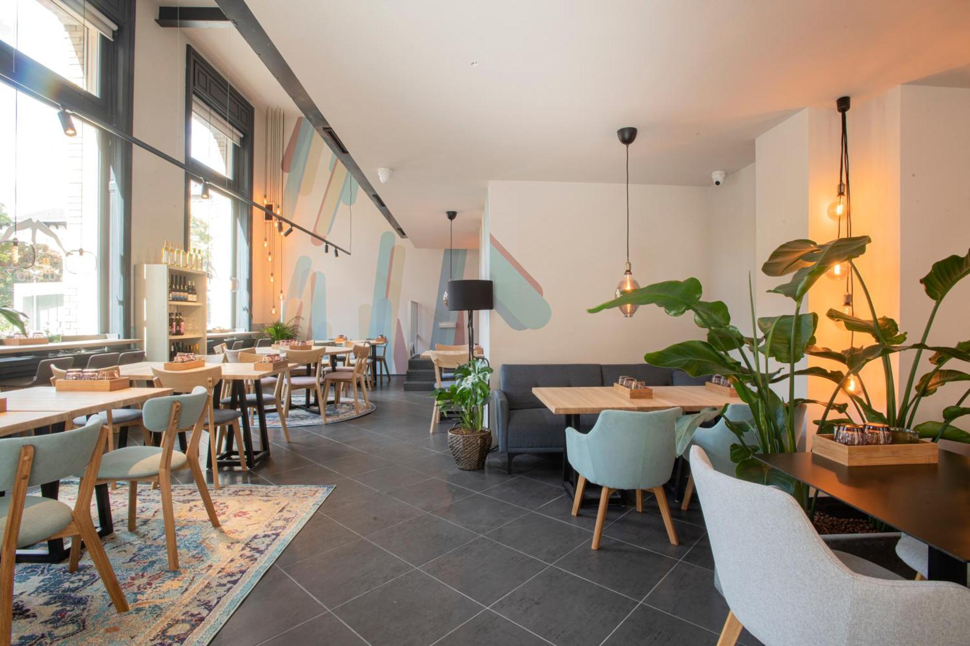 Modern Top Floor Loft With Balcony Budapest Exteriör bild